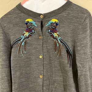 Perfect condition merino sweater w two exotic birds in fabulous colors